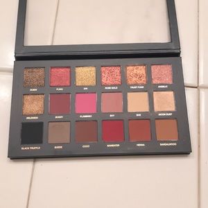 Huda Beauty Original Rose Gold Palette